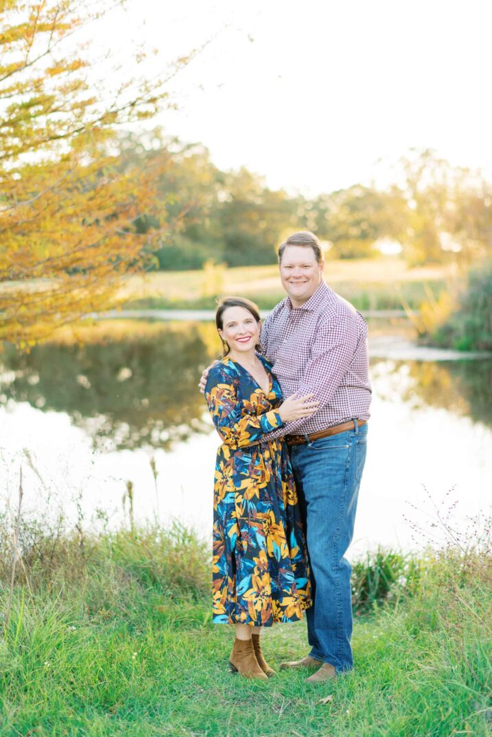 fall leaves family portraits texas husband wife