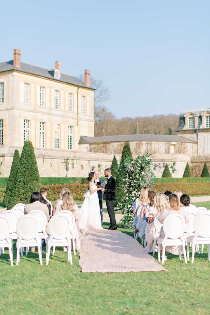 paris chateau wedding garden courtyard ceremony