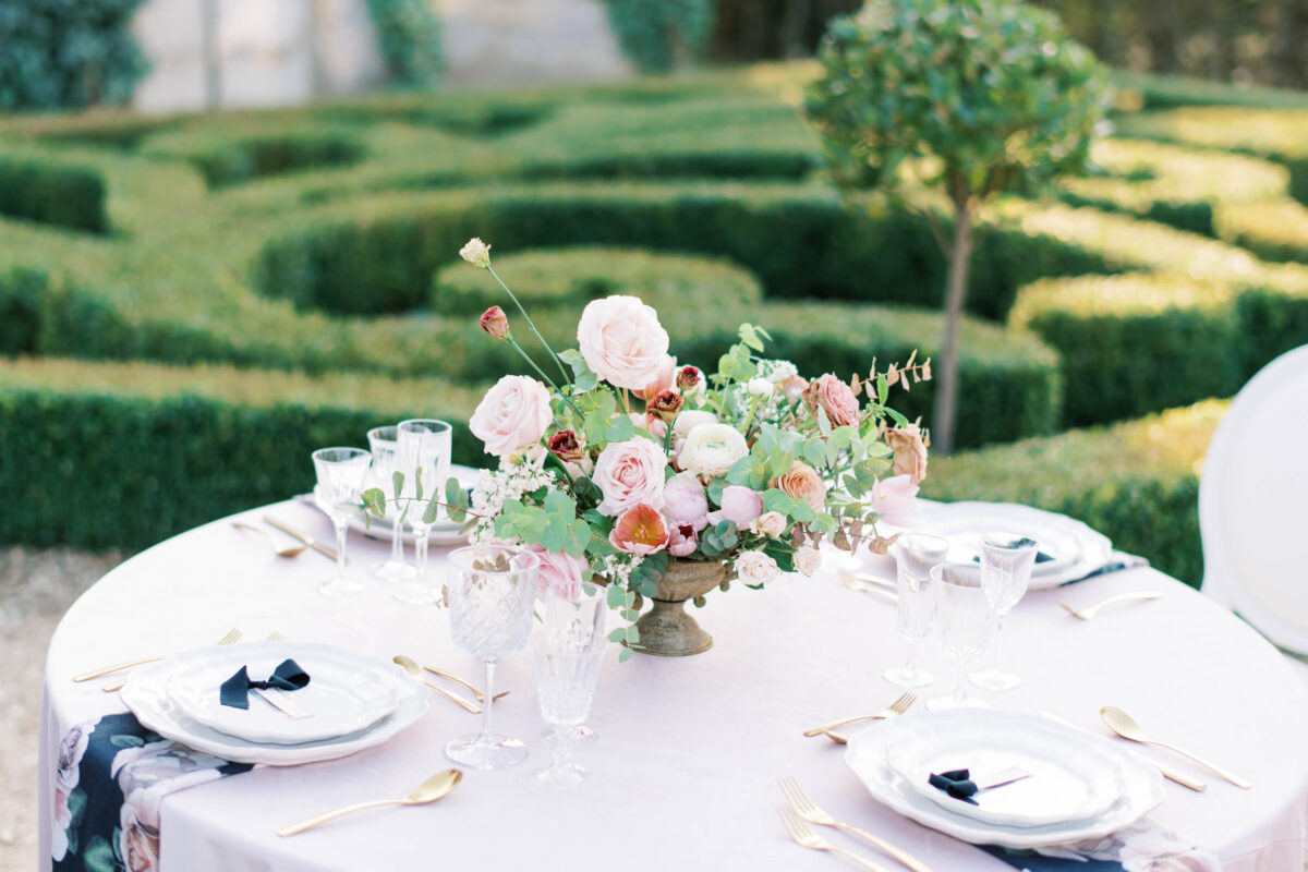 paris chateau wedding outdoor reception arrangement