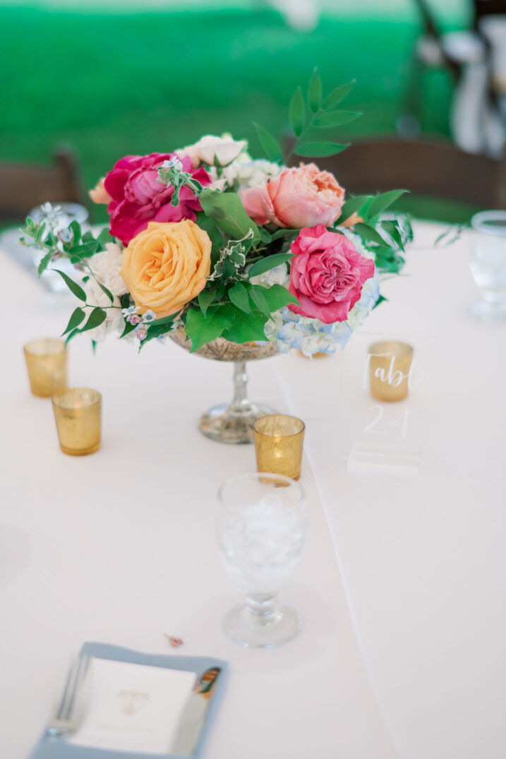 texas hill country luxury wedding guest table arrangement